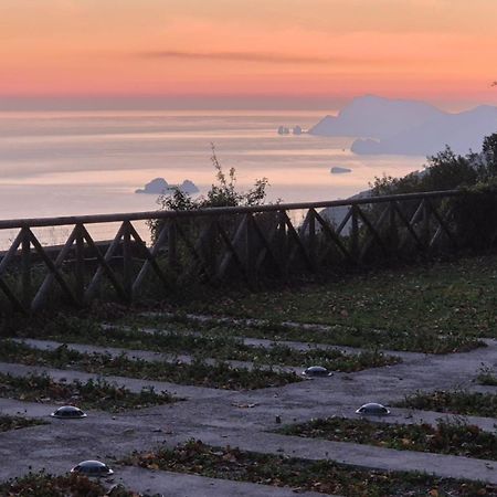 Casa Vacanze La Via Delle Stelle Agerola Eksteriør bilde