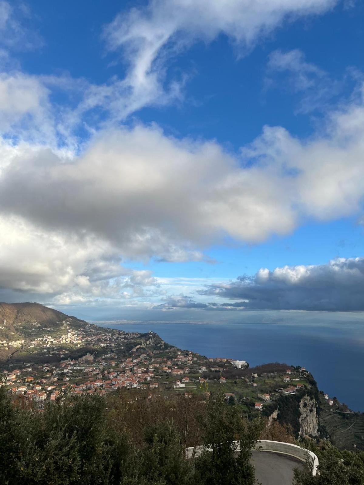 Casa Vacanze La Via Delle Stelle Agerola Eksteriør bilde